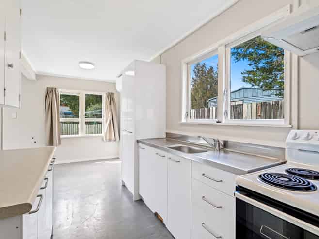 48 A + B Heretaunga Street, Tikipunga