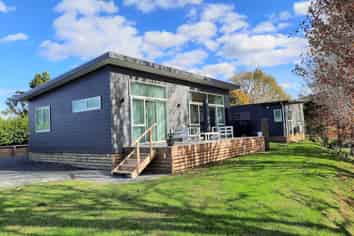 15b Cobblers Lane, Riverhead
