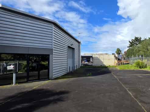 CBRE | High-Spec High Profile Henderson Option