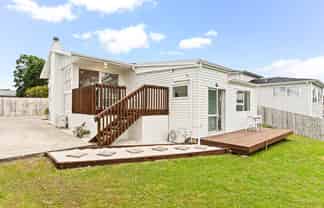 10 Maybelle Place, Kelston