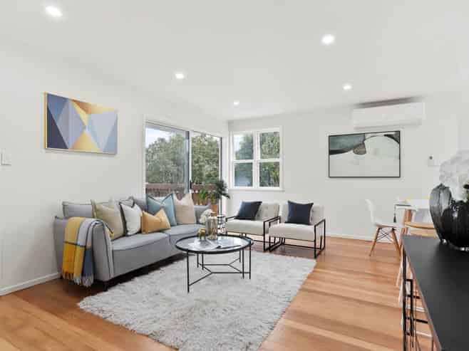 10 Maybelle Place, Kelston