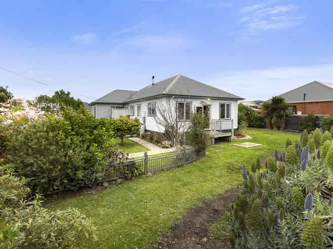 15 Puketai Street, Andersons Bay