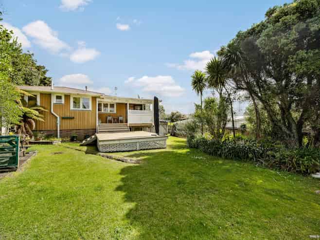 3 Porter Avenue, Te Atatu South