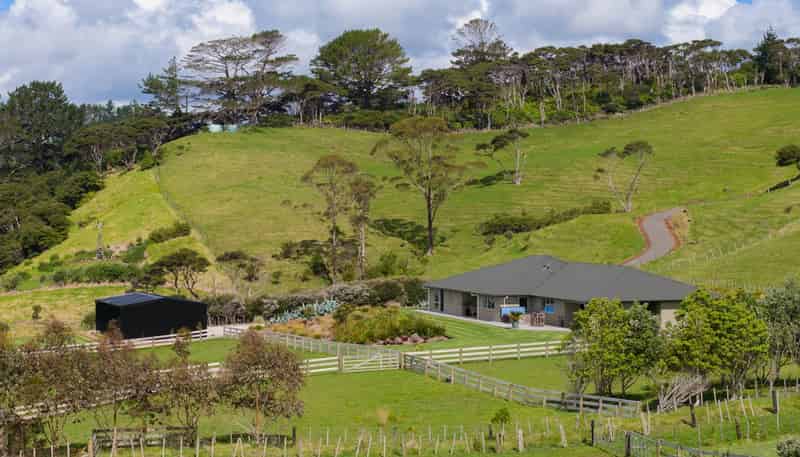 200e Valley Road, Waimauku