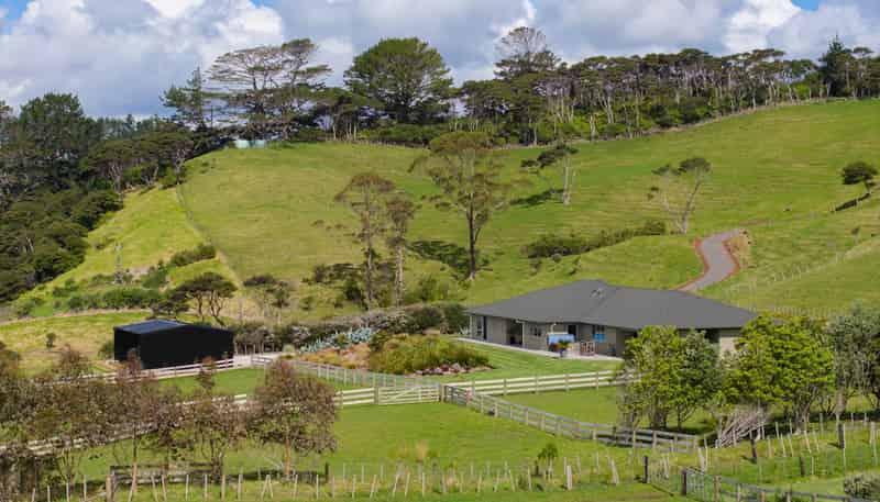 200e Valley Road, Waimauku
