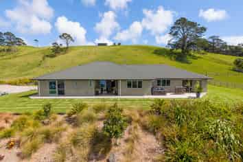200e Valley Road, Waimauku