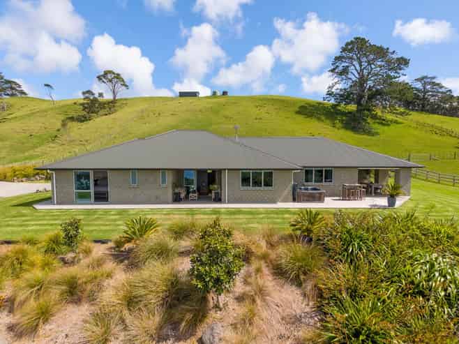 200e Valley Road, Waimauku