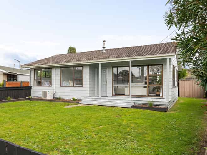 13 Manuka Street, Pukete
