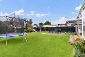 34 Allington Road, Massey