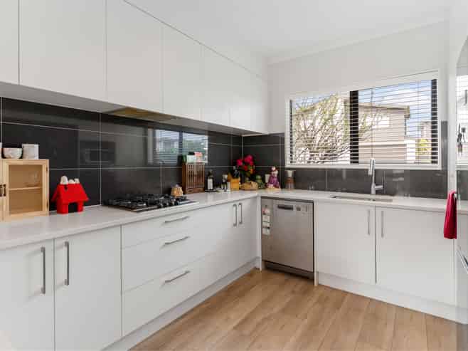 10 Riroriro Road, Hobsonville