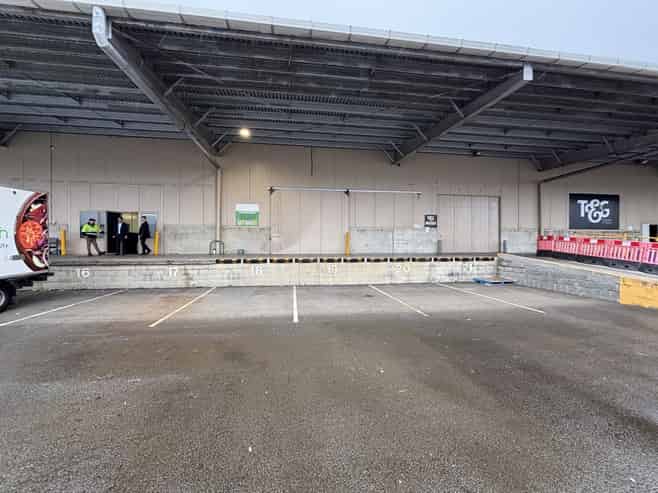 Well-Located Warehouse / Distribution Hub