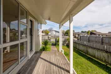 59 Kuaka Crescent, Bromley