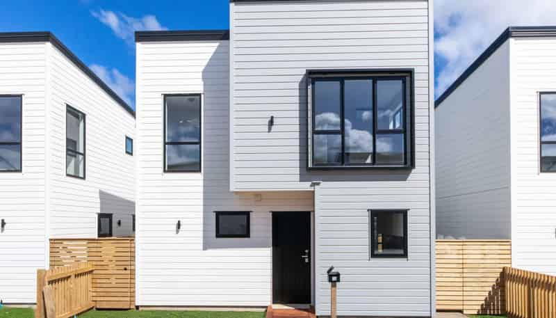 16 Greenbrier Street, Westgate