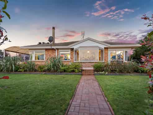 48 Settlers Grove, Orewa