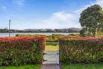 48 Settlers Grove, Orewa