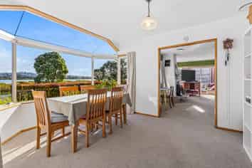 48 Settlers Grove, Orewa