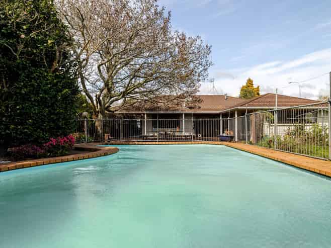 43 Long Melford Road, Awapuni