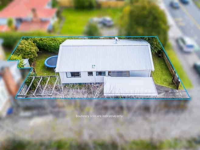2/70 Pomaria Road, Henderson