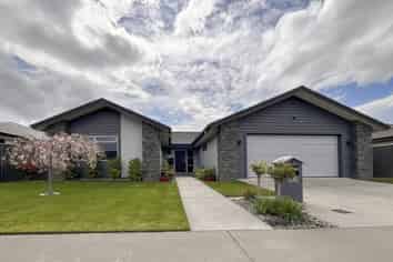 36 Pelorus Avenue, Poraiti