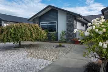 36 Pelorus Avenue, Poraiti