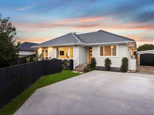 11 Roby Street, Te Atatu Peninsula