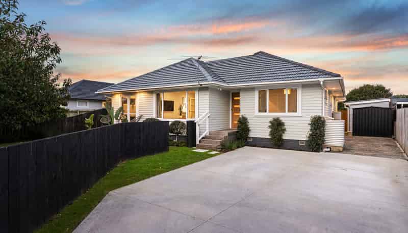 11 Roby Street, Te Atatu Peninsula