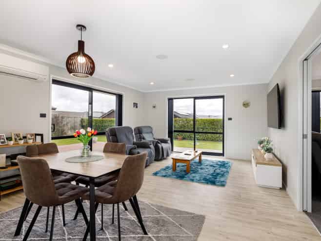 6 Dakota Place, Burleigh