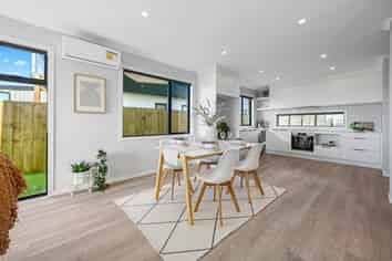 2/44 Rose Berry Crescent, Flagstaff