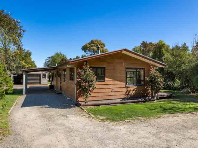 80 Hawkesbury Road, Fairhall