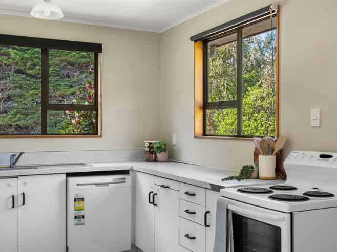 80 Hawkesbury Road, Fairhall