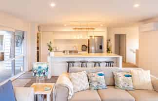 420 Sea View Road, Onetangi