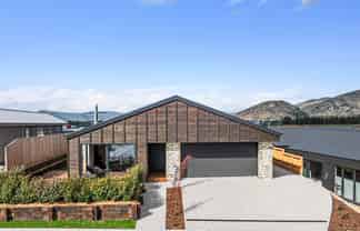 42 Doug Ledgerwood Drive, Wanaka