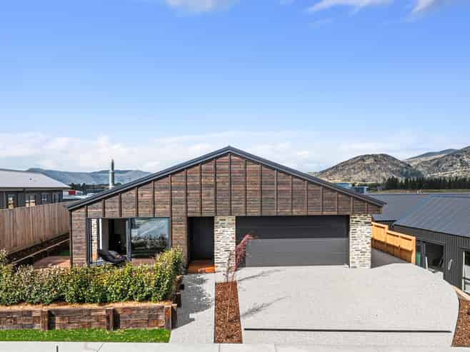 42 Doug Ledgerwood Drive, Wanaka