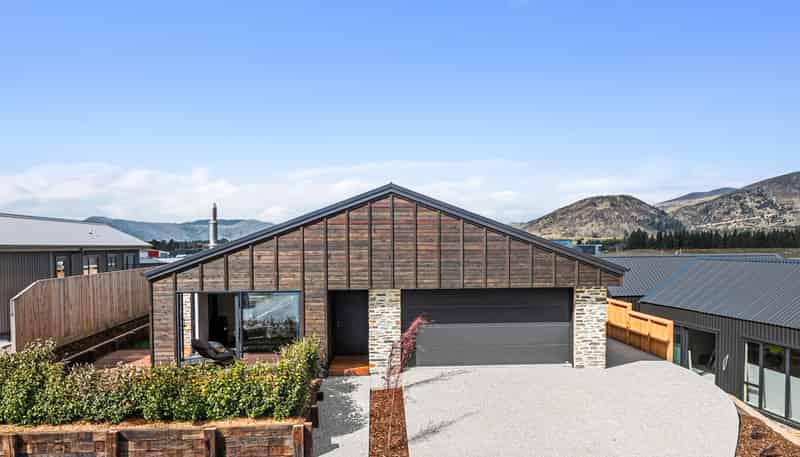 42 Doug Ledgerwood Drive, Wanaka