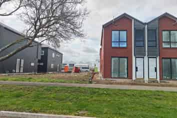 31D & 31E Burberry Road, Drury