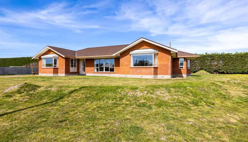 2 Haydon Place, Amberley