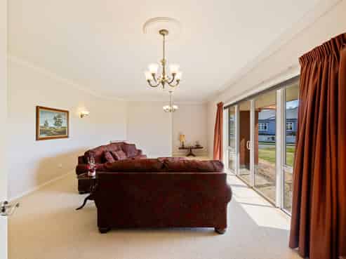 2 Haydon Place, Amberley