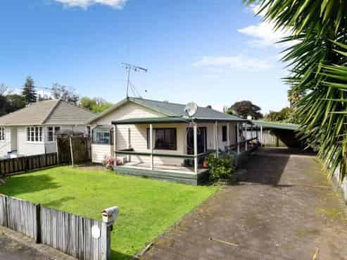 2 Cussen Street, Chartwell
