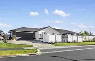 30 Raymond Grace Avenue, Huapai