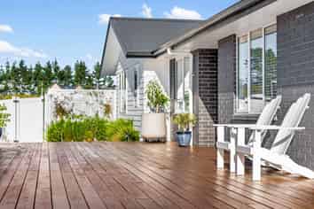 30 Raymond Grace Avenue, Huapai