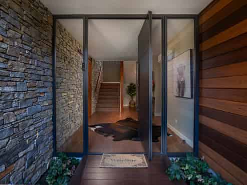 336 Lake Terrace, Two Mile Bay