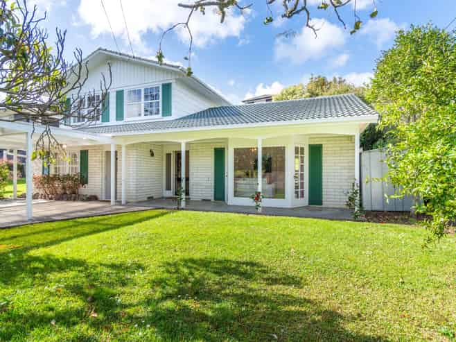5 Bannockburn Place, St Heliers