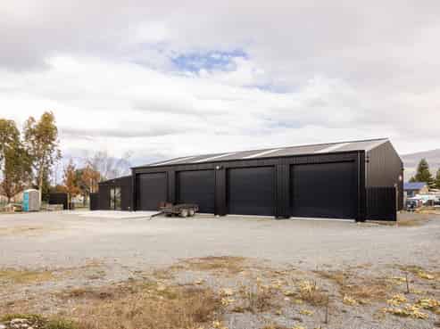 Rarely available Twizel industrial
