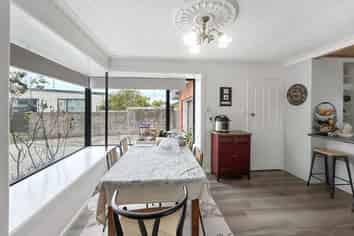 120  Racecourse Road , Glengarry