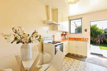 3 & 4/35 Ward Street, Addington