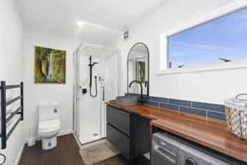 Nelson & Bays - Address withheld