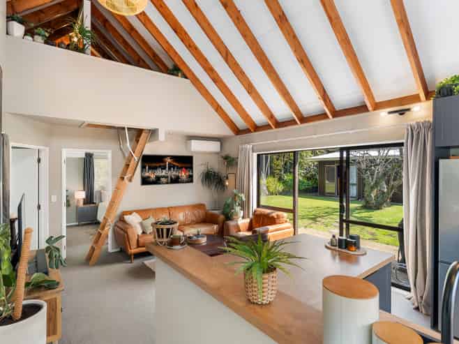 34A Lauderdale Road, Birkdale