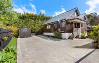 34A Lauderdale Road, Birkdale