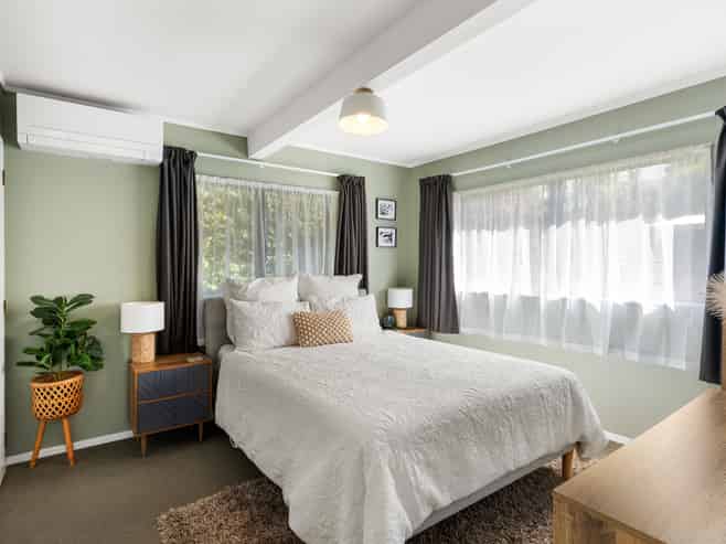 34A Lauderdale Road, Birkdale