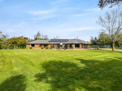 4 Cedar Place, Amberley